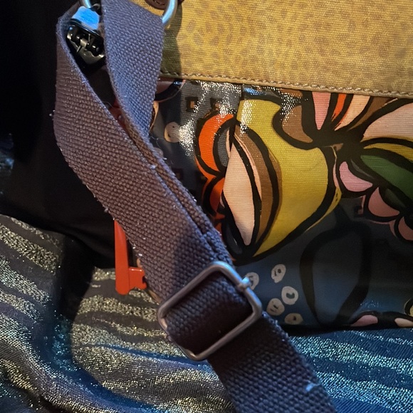 Fossil Key-per Crossbody Canvas/Patent Leather. Multi Color Print - Picture 9 of 11